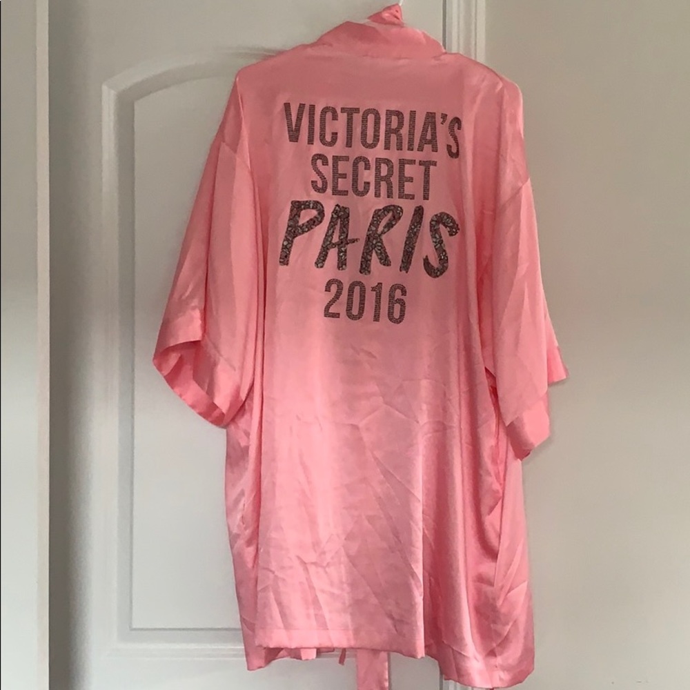 Victoria's Secret Paris 2016 FASHION SHOW Robe.